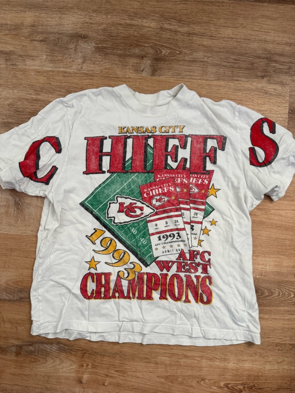 Abercrombie & Fitch White Kansas City Chiefs 1993 Champions Graphic Tee